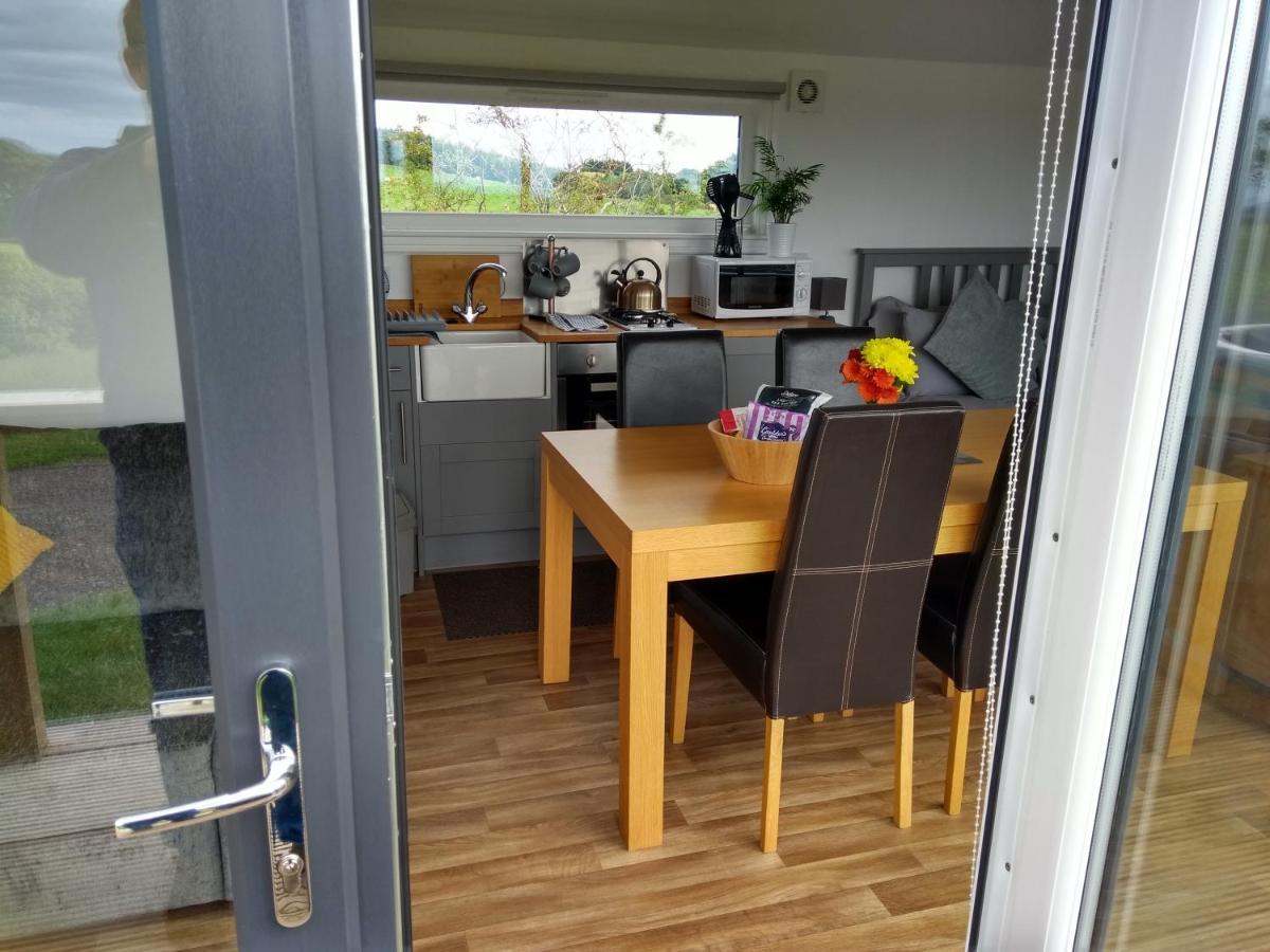 Cleeves Cabins Arran Luxury Lodge With Hot Tub Dalry (North Ayrshire) Exterior foto